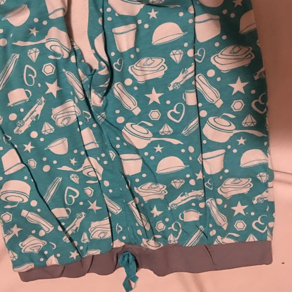 Tupperware pjs - Picture 7 of 7